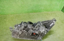 Фара левая для Ford Kuga 2018 года на фотографиях