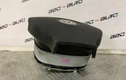 Подушка безопасности водителя для Volkswagen Passat 2008 года на фотографиях