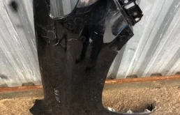 Крыло правое для Toyota Land Cruiser 2020 года на фотографиях