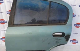 Двери для Nissan Almera 2002 года на фотографиях