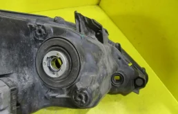 Фара левая для Toyota Camry 2015 года на фотографиях