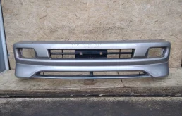 Бампер для Toyota Land Cruiser 1998 года на фотографиях