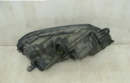 Фара ксенон левая для Volkswagen Passat 2012 года на фотографиях