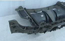 Панель радиатора (телевизор) для BMW 1er 2008 года на фотографиях