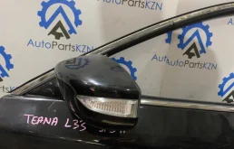 Зеркала для Nissan Teana 2018 года на фотографиях