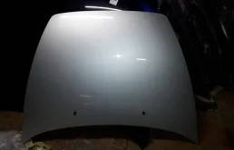 Капот для Volvo S40 2007 года на фотографиях