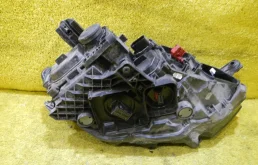 Фары для Volkswagen Passat 2018 года на фотографиях