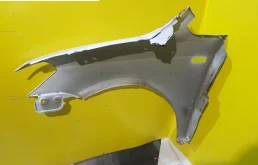 Крылья для Volkswagen Caddy 2003 года на фотографиях