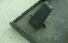 Накладка порога правая для Hyundai ix35 2010 года на фотографиях