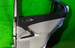 Дверь задняя правая для Lexus IS 2011 года на фотографиях