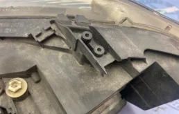 Фара ксенон левая для Mercedes-Benz S class 2008 года на фотографиях