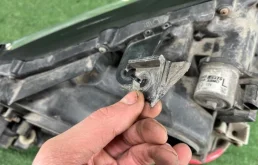 Фара левая для Lexus RX 2009 года на фотографиях