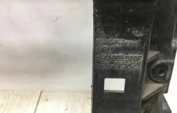 Панель радиатора (телевизор) для Volkswagen Polo 2018 года на фотографиях