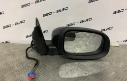 Зеркало боковое правое для Volvo S40 2005 года на фотографиях