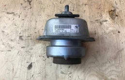 Опора двигателя задняя правая нижняя для BMW X5 на фотографиях