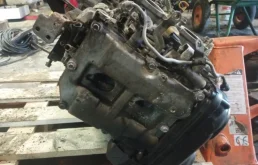 Двигатель для Subaru Legacy 1996 года на фотографиях