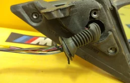 Стекла и зеркала для BMW 5er 2001 года на фотографиях