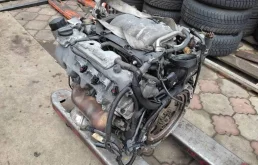 Двигатель для Mercedes-Benz C class 2001 года на фотографиях