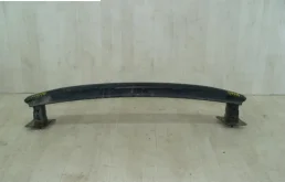 Усилитель заднего бампера для Skoda Octavia 2012 года на фотографиях