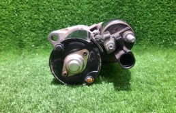 Стартер для Volkswagen Polo 2008 года на фотографиях