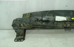 Усилитель бампера передний верхний для Volkswagen Jetta 2011 года на фотографиях