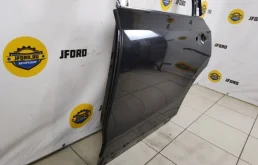 Дверь задняя левая для Volvo XC90 2017 года на фотографиях