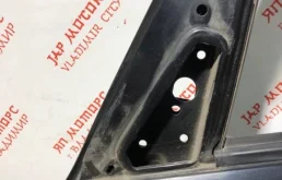 Дверь передняя левая для Suzuki SX4 2009 года на фотографиях