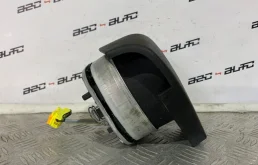 Подушка безопасности водителя для Volkswagen Passat 2008 года на фотографиях