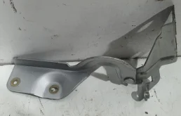 Петля капота левая для Nissan Almera 2017 года на фотографиях