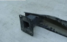 Усилитель заднего бампера для Volkswagen Tiguan 2009 года на фотографиях