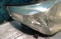 Фары для Toyota Land Cruiser 2011 года на фотографиях