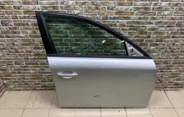 Двери для Audi A4 2007 года на фотографиях