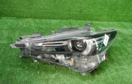 Фара левая для Mazda CX 5 2022 года на фотографиях