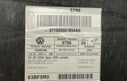 Обшивка крыши (потолок) для Volkswagen Touareg 2013 года на фотографиях