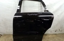 Дверь задняя левая для Porsche Macan 2023 года на фотографиях