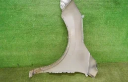 Крыло правое для Nissan Qashqai 2014 года на фотографиях