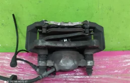 Суппорт передний левый для Audi A6 2010 года на фотографиях