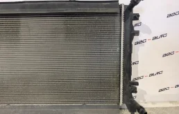 Кассета радиаторов для Volkswagen Passat 2010 года на фотографиях