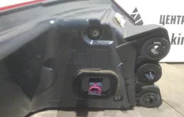 Фонарь внешний правый для BMW 5er 2023 года на фотографиях