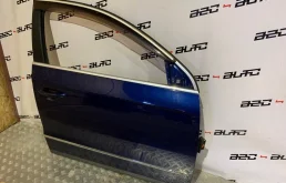 Дверь передняя правая для Volkswagen Passat 2005 года на фотографиях