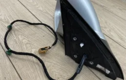 Стекла и зеркала для Volkswagen Touareg 2003 года на фотографиях