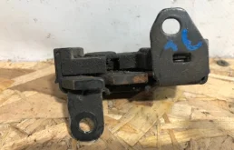 Фиксатор стойки капота для Mercedes-Benz GLK class на фотографиях