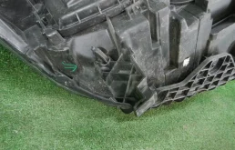 Фара левая для Ford Kuga 2015 года на фотографиях