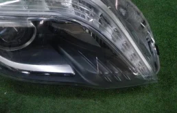 Фара правая для Mercedes-Benz GLK class 2016 года на фотографиях