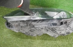 Фары для Volkswagen Tiguan 2010 года на фотографиях