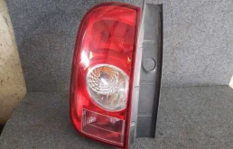 Фонарь левый для Renault Duster 2014 года на фотографиях