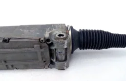 Рулевая рейка для Audi A6 2019 года на фотографиях