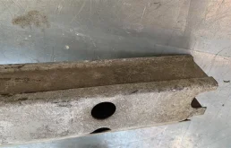 Усилитель заднего бампера для Toyota RAV4 2009 года на фотографиях