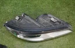 Фары для Volkswagen Tiguan 2014 года на фотографиях