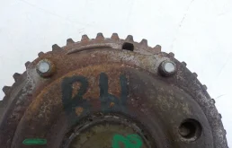 Шестерня ГРМ для Opel Astra 2013 года на фотографиях